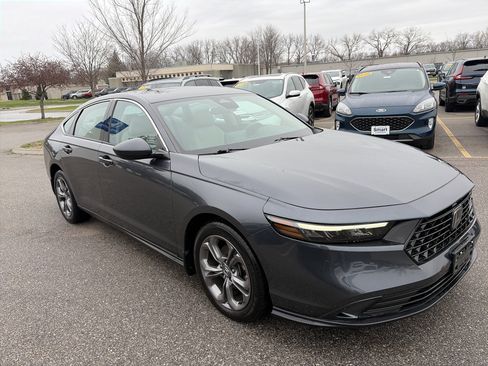 Used 2023 Honda Accord EX image 4