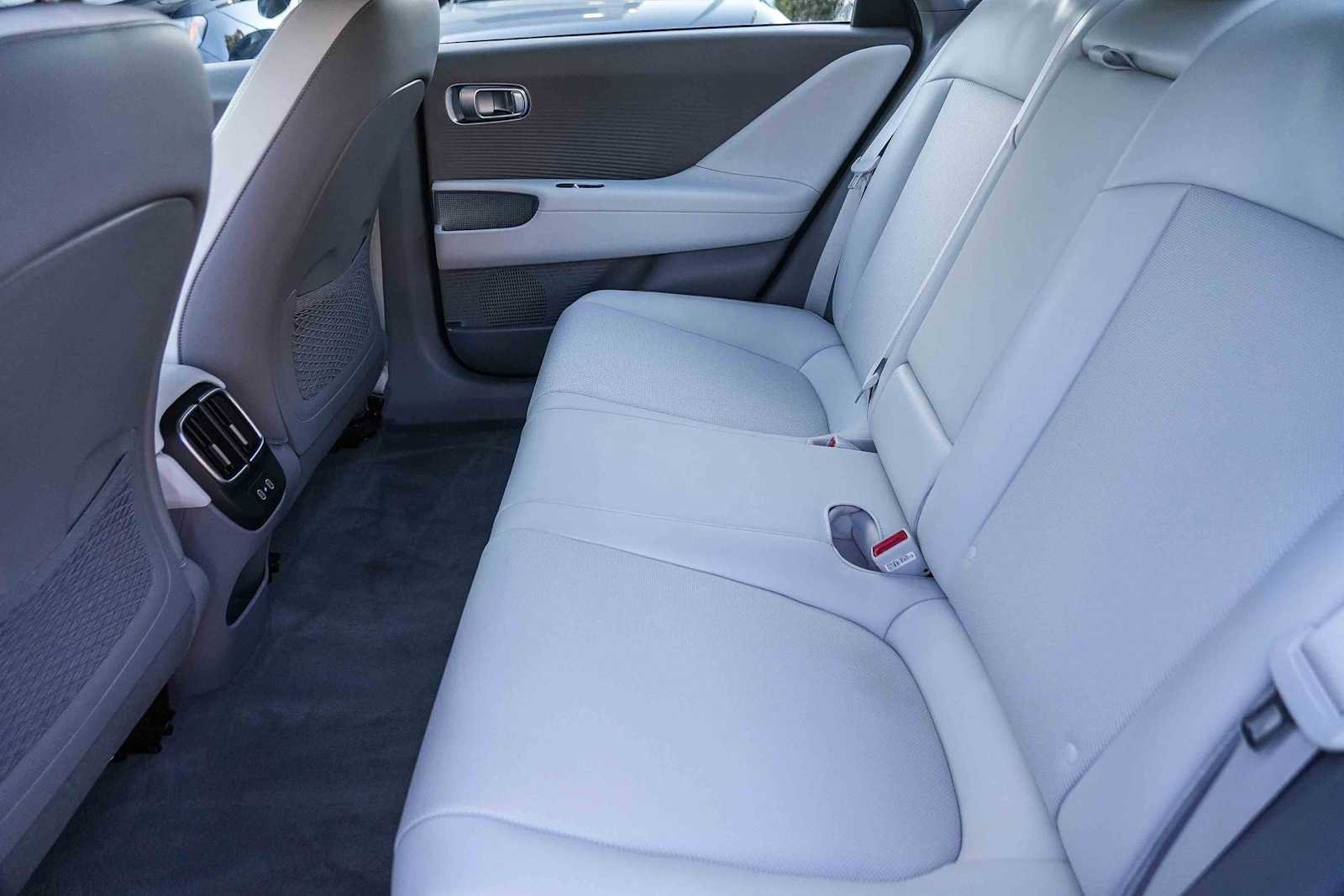 Used 2023 Hyundai Ioniq 6 Limited AWD/4WD image 19
