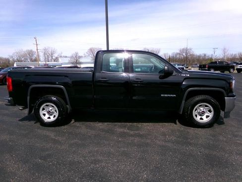 Used 2017 GMC Sierra 1500 4x4 Double Cab image 2