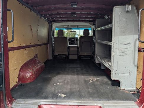 Used 2012 Nissan NV 2500 SV w/ Technology Pkg image 13