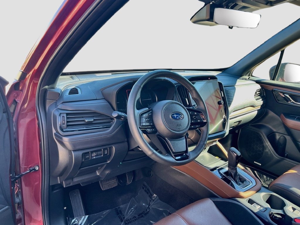 Used 2025 Subaru Forester Touring AWD/4WD image 9