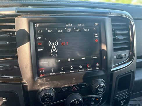 Used 2018 RAM 2500 Big Horn w/ Sport Appearance Group AWD/4WD image 29