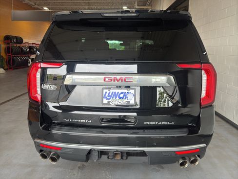 Used 2022 GMC Yukon Denali AWD/4WD image 4
