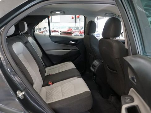 Used 2020 Chevrolet Equinox LS image 12