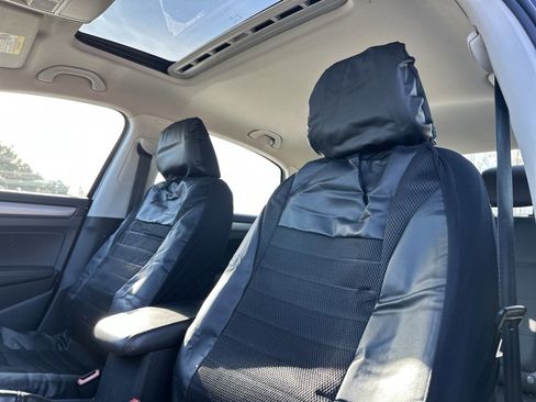 Used 2014 Volkswagen Passat 2.5 SE image 14