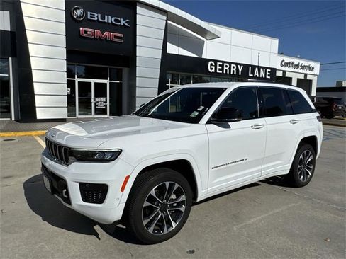 Used 2023 Jeep Grand Cherokee Overland w/ Luxury Tech Group IV image 1