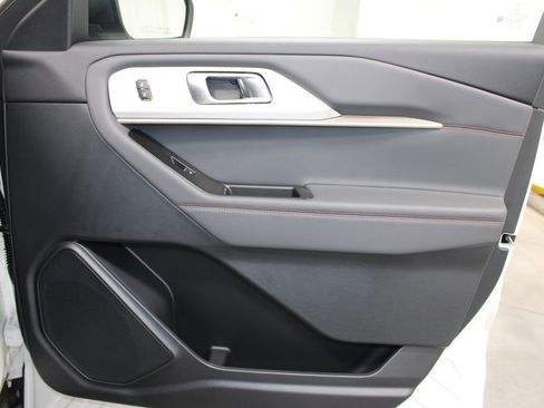 New 2026 Ford Explorer Active image 35