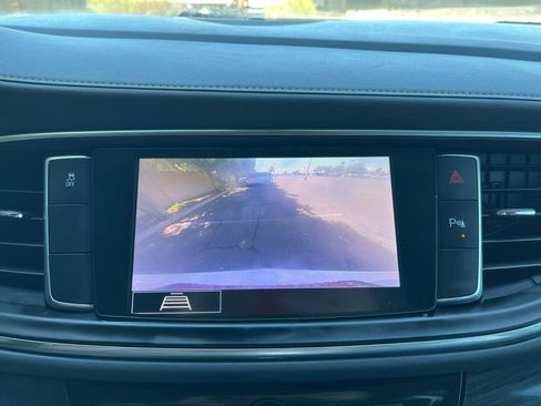 Used 2020 Buick Enclave Essence w/ Sound and Sites Package image 39