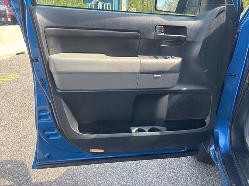 Used 2010 Toyota Tundra 4x4 Double Cab image 20