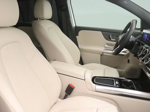 New 2026 Mercedes-Benz GLA 250 image 7