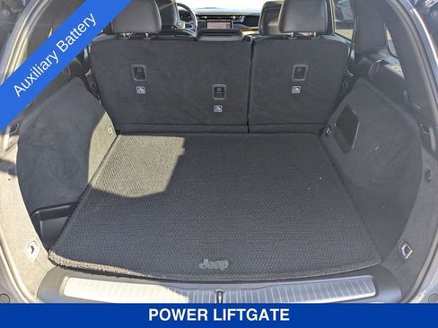 Used 2023 Jeep Grand Cherokee Summit image 34