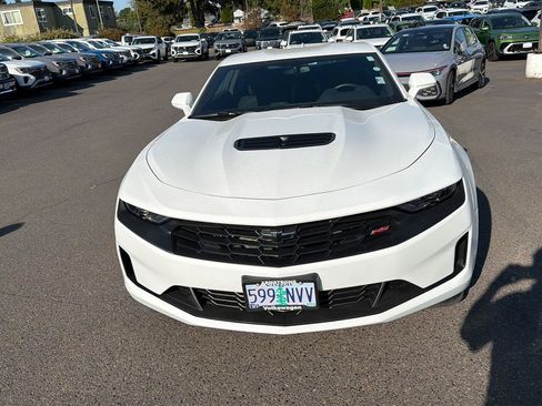 Used 2022 Chevrolet Camaro LT w/ RS Package RWD image 5