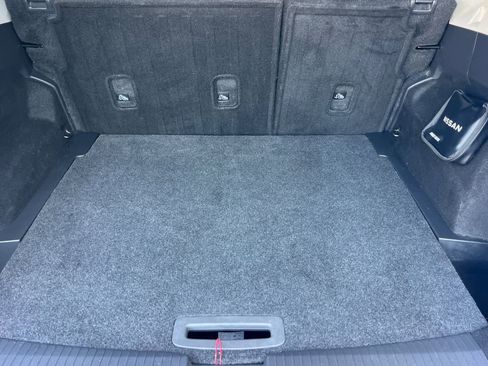 Used 2022 Nissan Rogue SV image 18