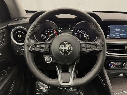 Used 2022 Alfa Romeo Stelvio Ti w/ Active Assist Plus Package image 9