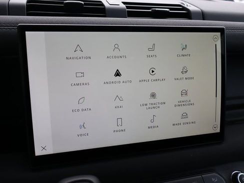 Used 2023 Land Rover Defender 130 X-Dynamic SE image 26