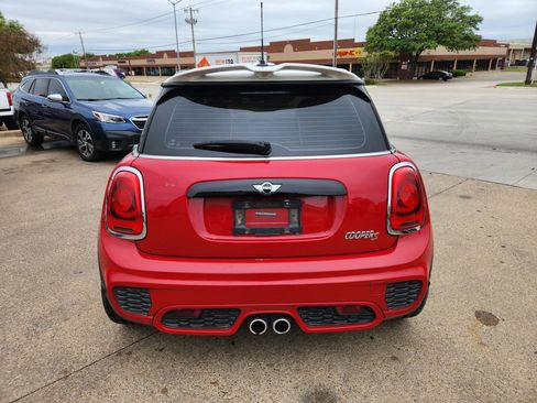 Used 2018 MINI Cooper S image 4