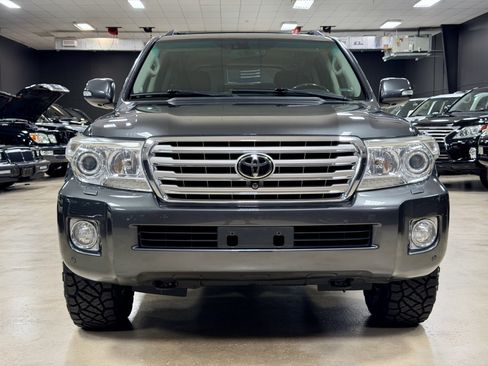 Used 2013 Toyota Land Cruiser AWD/4WD image 4