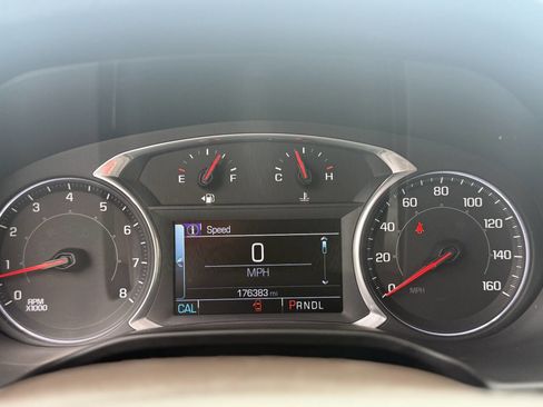 Used 2017 GMC Acadia SLT image 15