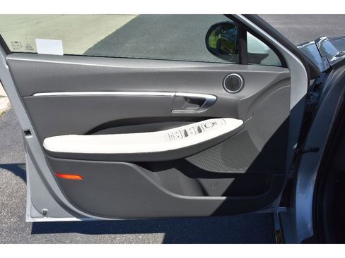 New 2025 Hyundai Sonata SEL image 17