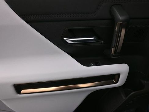 Used 2024 GMC Hummer EV 3X w/ Omega Edition image 19