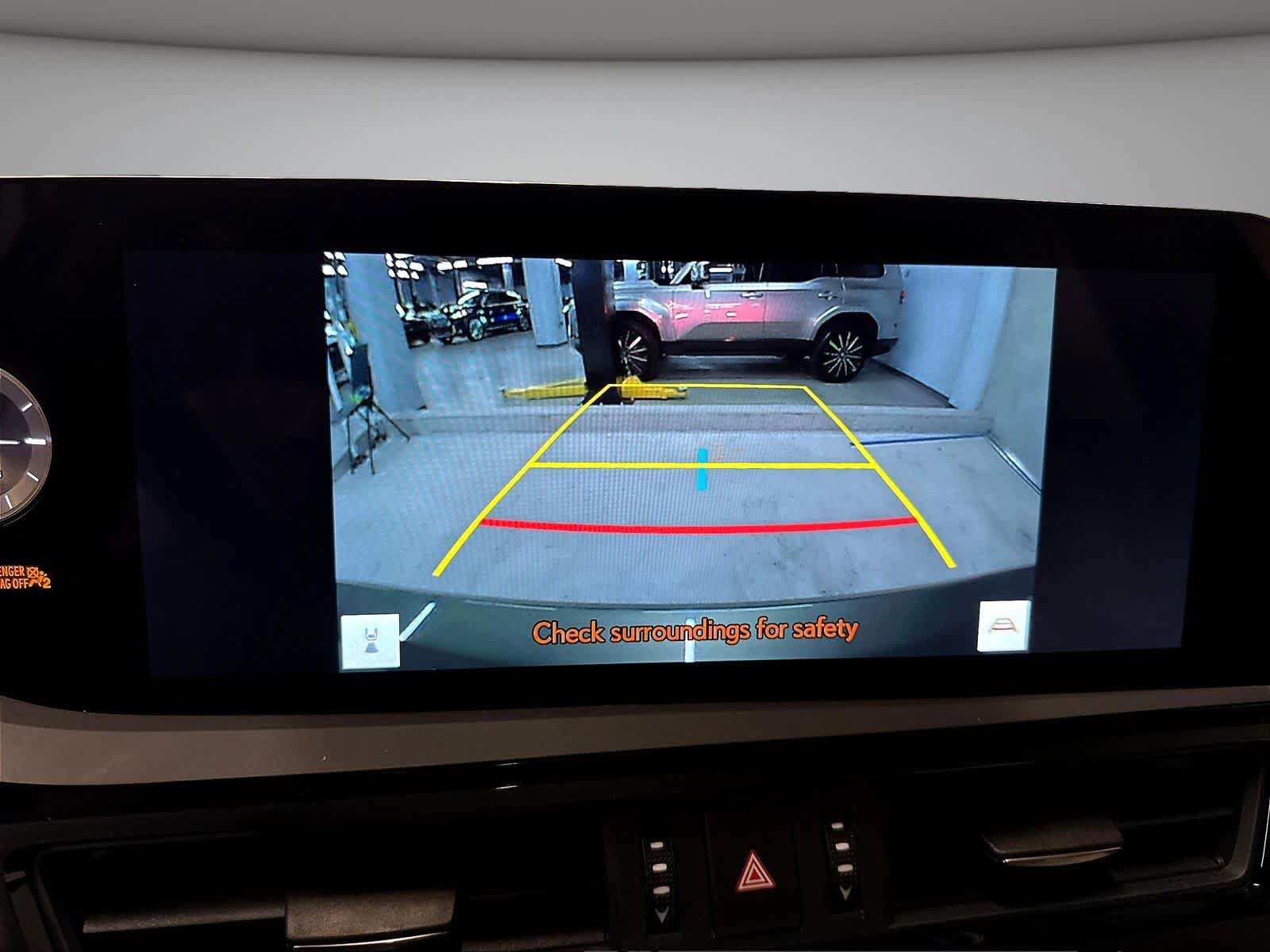 Used 2025 Lexus ES 350 w/ Premium Package FWD image 16