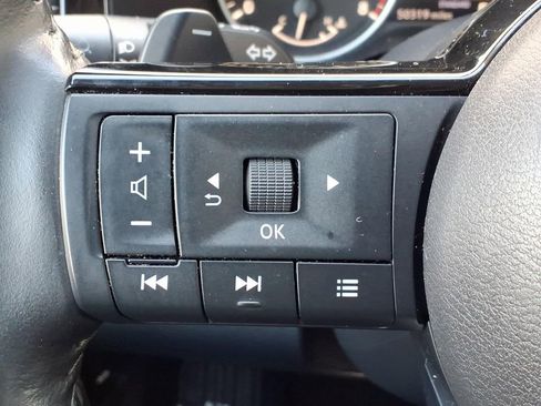 Used 2023 Nissan Pathfinder SL FWD image 31