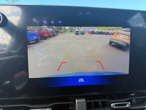 New 2027 Chevrolet Equinox LT w/ Convenience Package II AWD/4WD image 18
