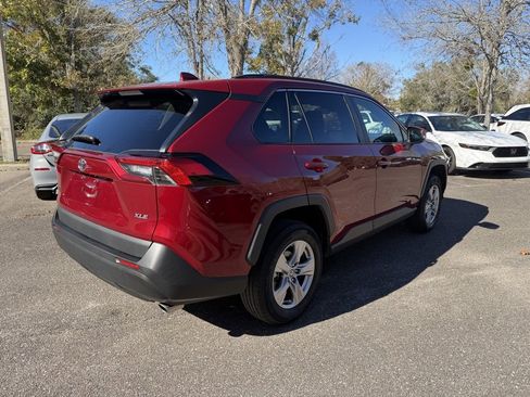 Used 2023 Toyota RAV4 XLE image 6