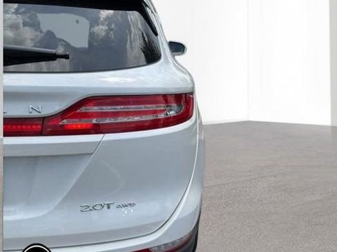 Used 2018 Lincoln MKC Select w/ Select Plus Package AWD/4WD image 7