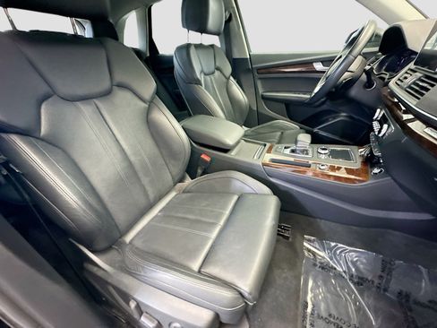 Used 2020 Audi Q5 e Premium Plus w/ Premium Plus Package image 15