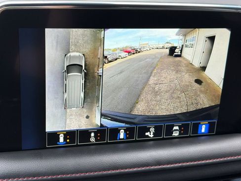 Used 2022 Chevrolet Tahoe RST w/ Luxury Package image 19