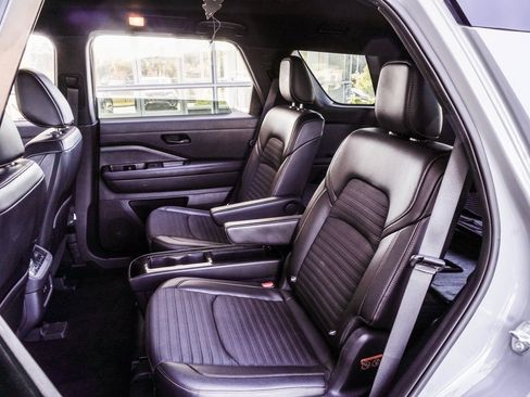 Used 2023 Nissan Pathfinder Rock Creek image 16