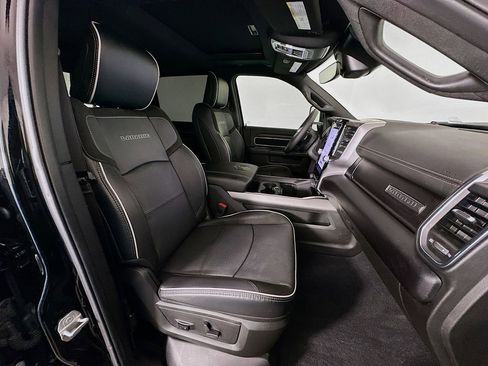 Used 2025 RAM 2500 Laramie w/ Night Edition image 29