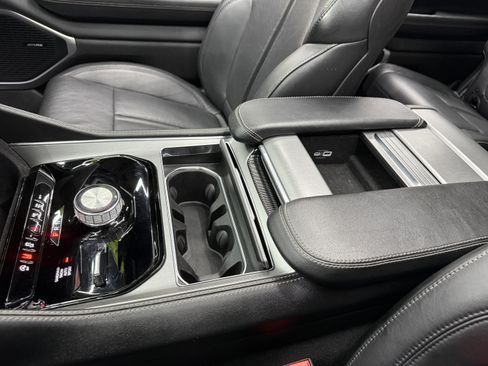 Used 2024 Jeep Wagoneer Series II image 20