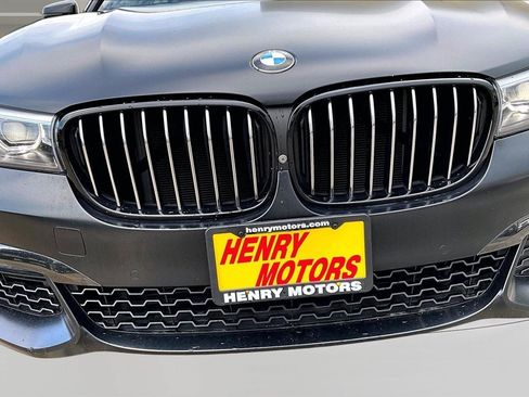 Used 2019 BMW 740i xDrive w/ M Sport Package AWD/4WD image 35