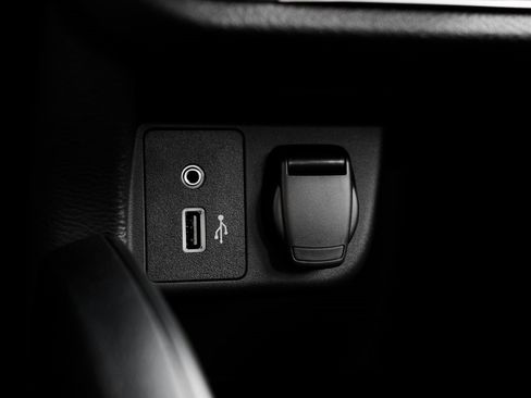 New 2025 Nissan Versa S image 15