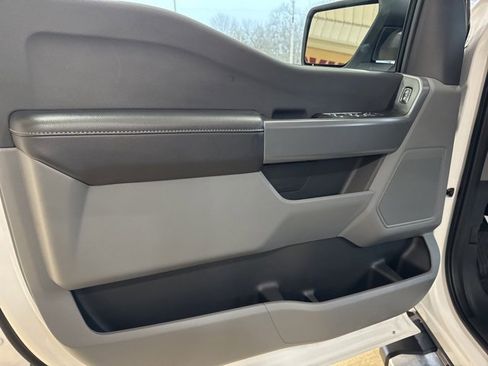 Used 2023 Ford F150 XLT w/ XTR Package image 10