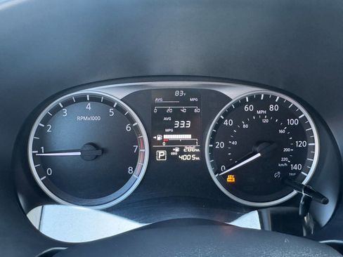 Used 2024 Nissan Kicks S image 16