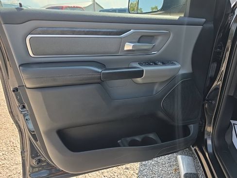 Used 2019 RAM 1500 Big Horn AWD/4WD image 12
