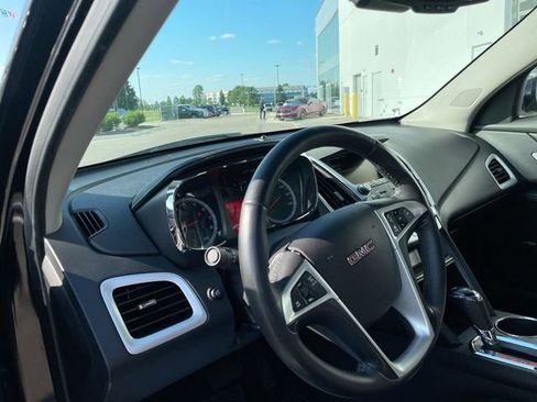Used 2017 GMC Terrain SLT w/ Open Road Package AWD/4WD image 9