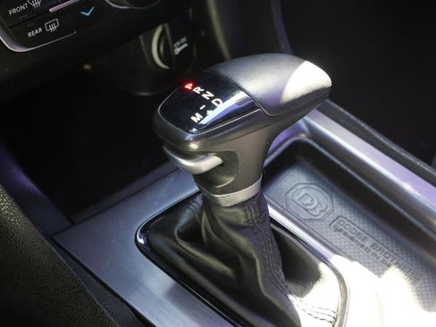 Used 2018 Dodge Charger SXT w/ Blacktop Package image 24