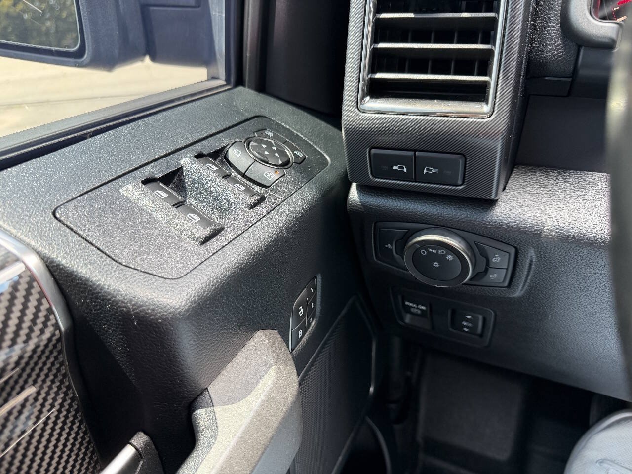 Used 2019 Ford F150 Raptor w/ Equipment Group 802A Luxury AWD/4WD image 25