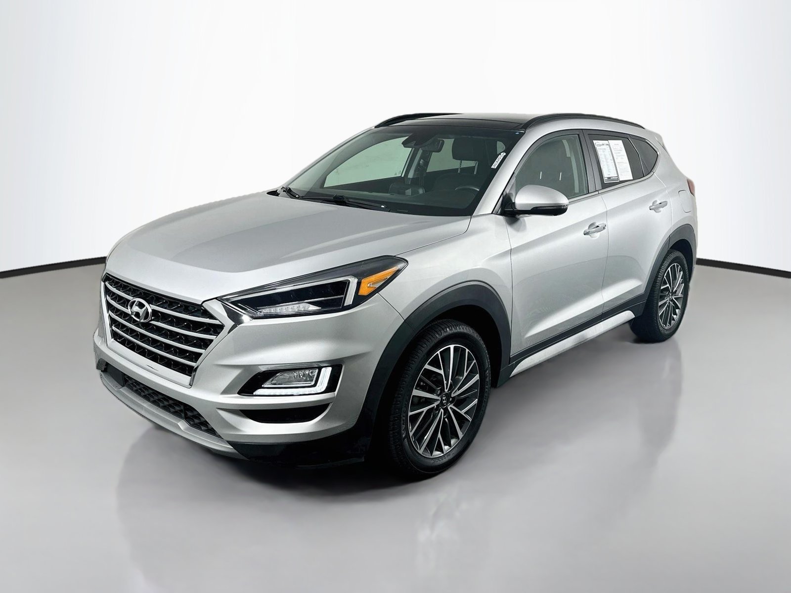 Used 2020 Hyundai Tucson Ultimate w/ Cargo Package AWD/4WD image 3