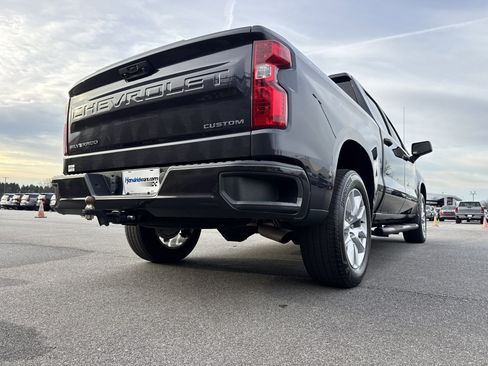 Used 2022 Chevrolet Silverado 1500 Custom image 10