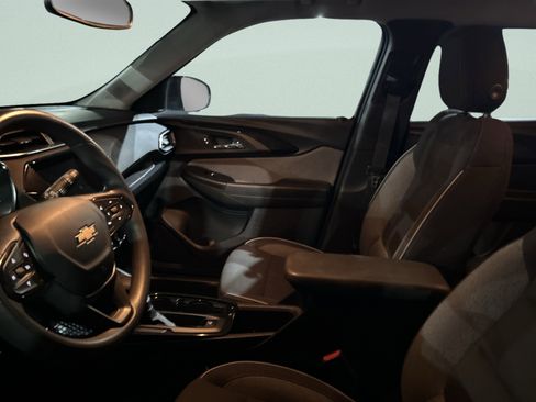 Used 2023 Chevrolet TrailBlazer LT w/ Convenience Package image 17