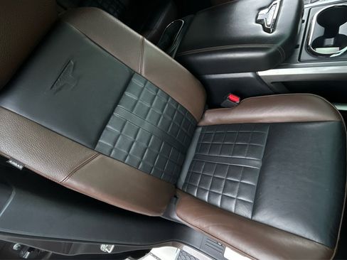 Used 2019 Nissan Titan Platinum Reserve image 16