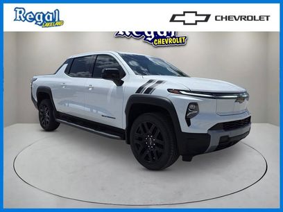 New 2026 Chevrolet Silverado EV LT w/ LPO, Dark Package Plus