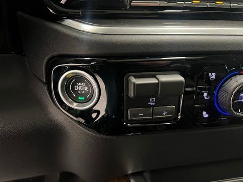 New 2026 Chevrolet Silverado 1500 High Country w/ High Country Premium Package AWD/4WD image 12