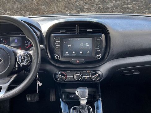 Used 2021 Kia Soul S FWD image 6