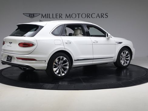 Certified 2023 Bentley Bentayga image 8